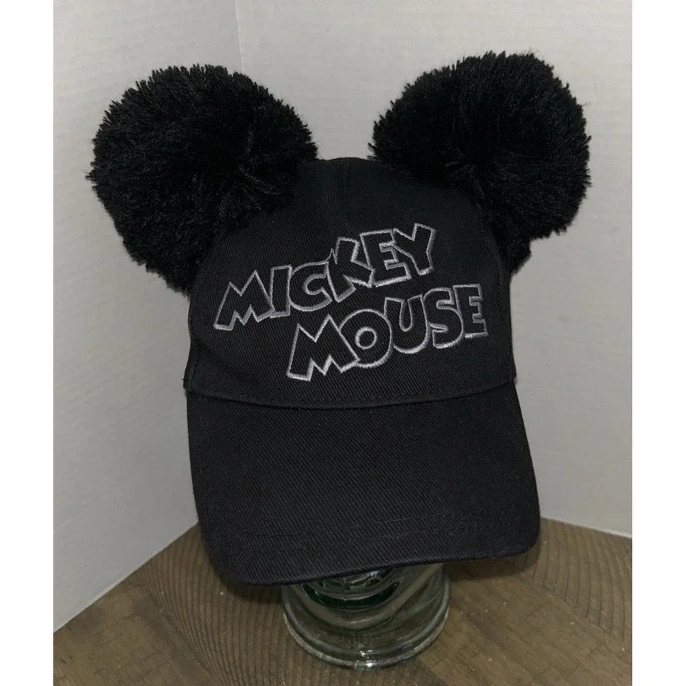Tokyo Disney Resort limited Mickey Mouse‎ pom-pom cap hat black Sz OSFA Japan